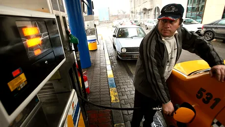 Teodorovici: Orice român normal la cap trebuie să aibă pe agenda sa scoaterea accizei la carburant