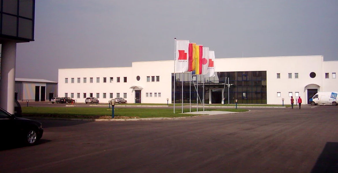 Săptămâna viitoare, trei fabrici ale unei firme auto din România vor cere intrarea în faliment