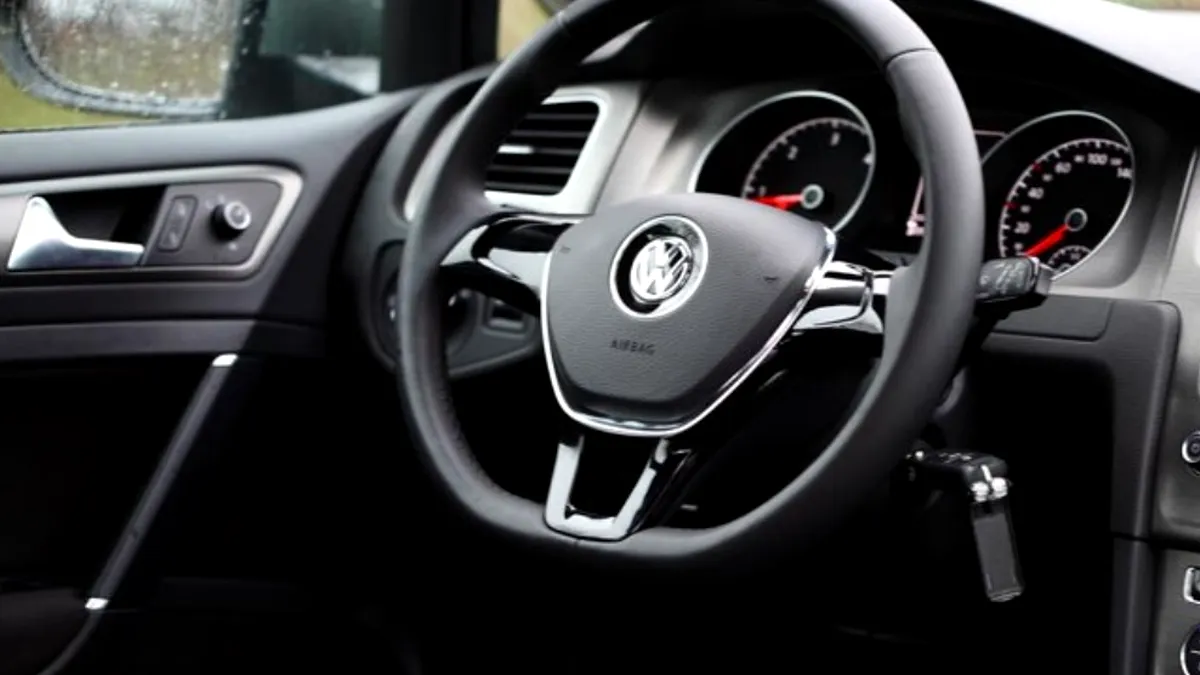 Un copil de 8 ani a condus cu 140 de km/h pe autostradă. A vrut: „doar să conducă puţin”