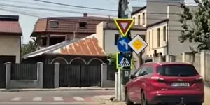 VIDEO | Cedează trecerea sau Drum cu prioritate? Dilema unei intersecții din România care n-ar fi trebuit să existe