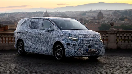 Mercedes-Benz vrea să lanseze un nou monovolum de lux. Ce șanse are într-o industrie dominată de SUV-uri?