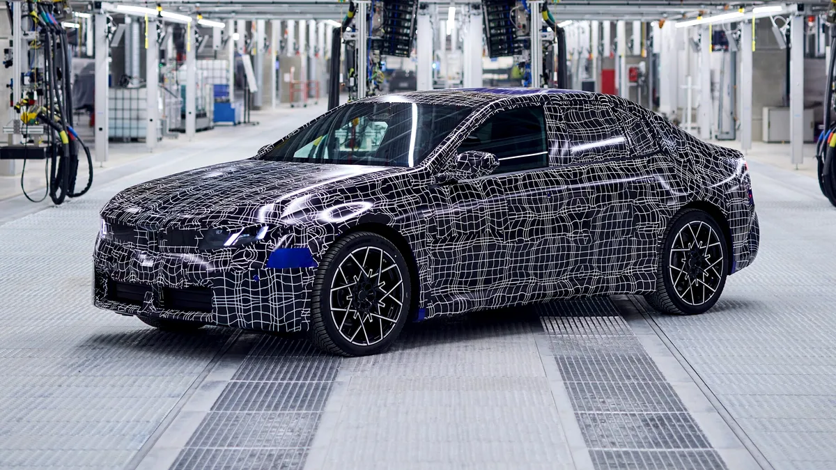 Primele vehicule pre-serie BMW i3 ies de pe linia de asamblare din Munchen