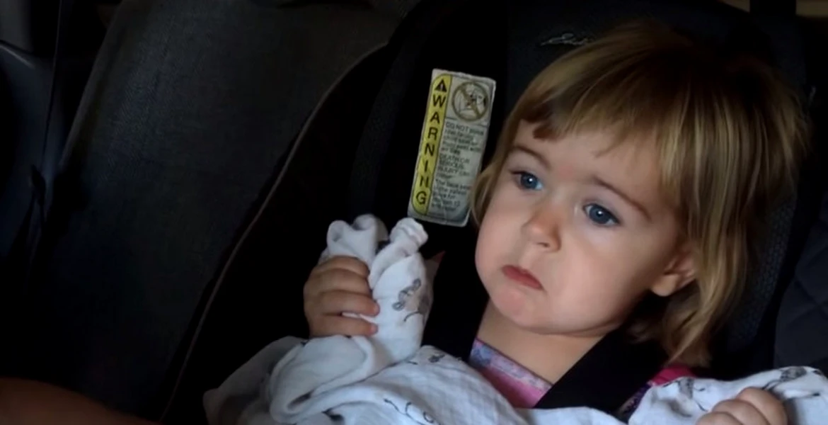 VIDEO: Reacţia unui copil mic la intrarea într-o spălătorie auto automată