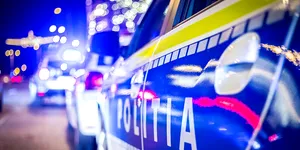 Accident cu mașina de poliție la Arcul de Triumf din București. O polițistă a fost rănită