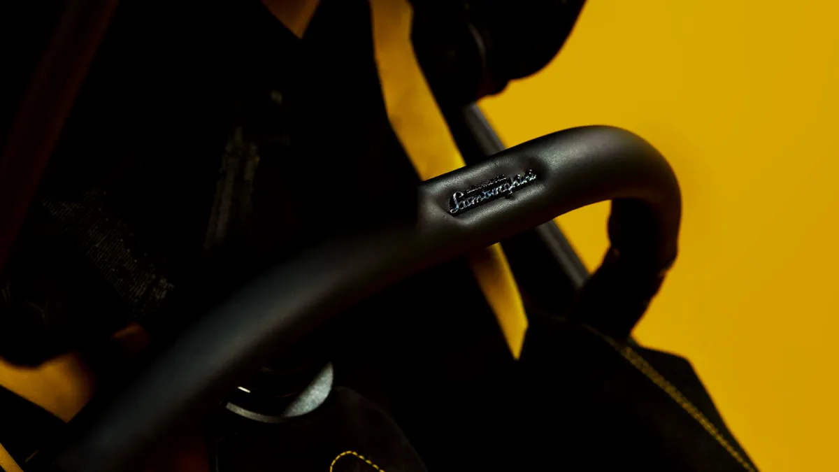 Lamborghini Reef AL Giallo, căruciorul inspirat de supercaruri. Doar 500 vor exista în lume
