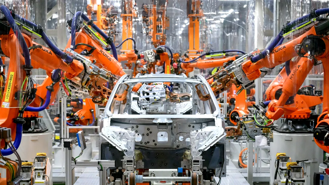 Audi starts production of electric models at its new plant in Ch 