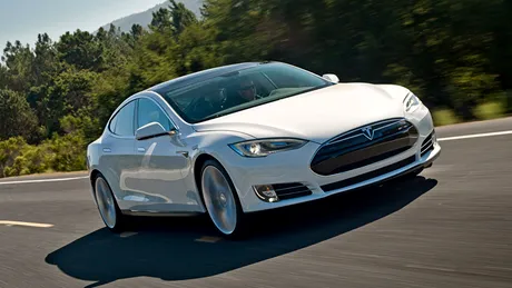 Agenţia pentru Protecţia Mediului din USA clasează Tesla S la 89 MPGe (2,6 litri la 100 km)