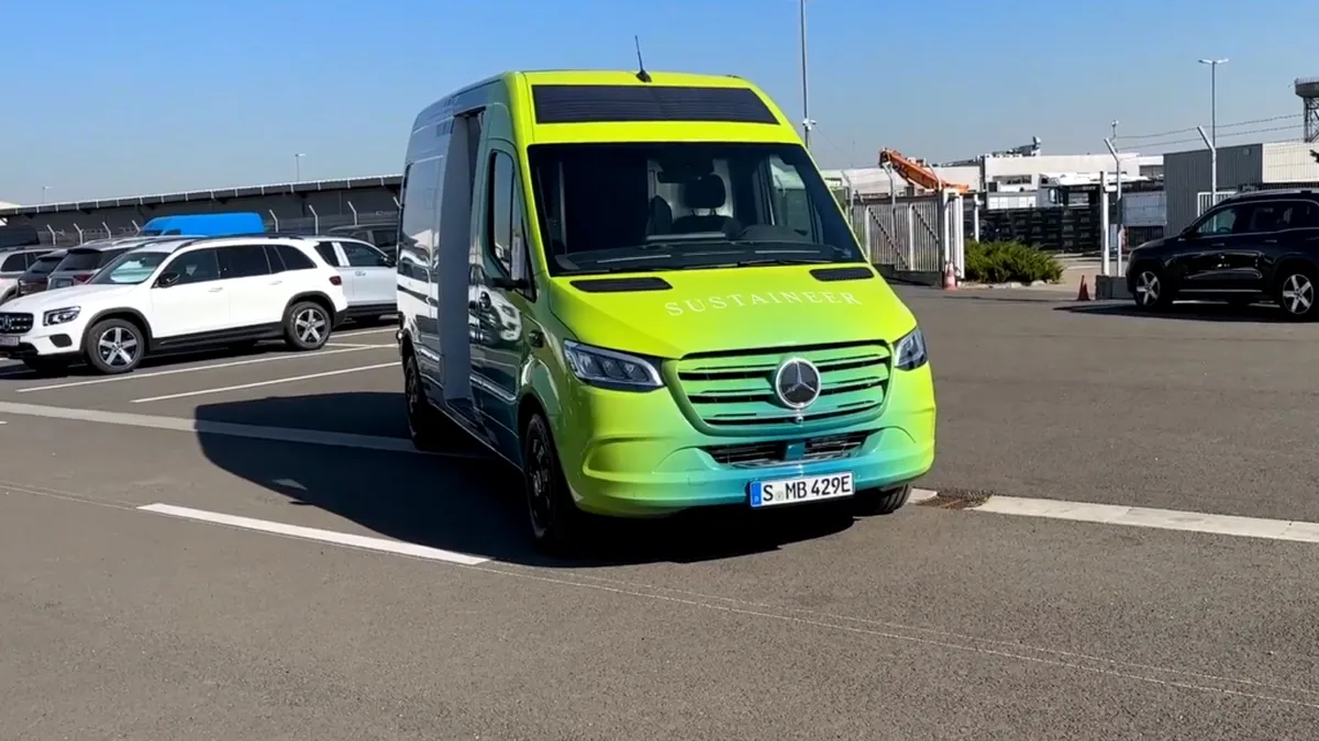 Mercedes-Benz Sustaineer este un van electric care purifică aerul - VIDEO