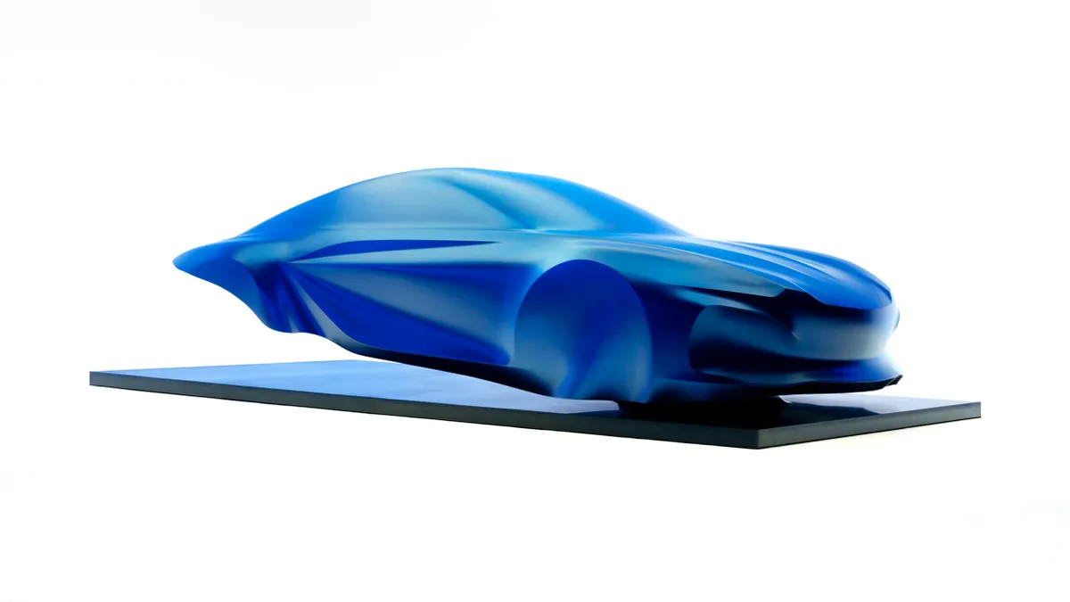 Alpine va prezenta noua generație de A110 la Salonul Auto de la Paris, dar într-un mod inedit. Noul model sport va fi prezentat sub formă de sculptură