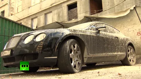 Ţi-ai luat Bentley? Ai grijă să nu ţi-l îmbrace cineva în ciment. VIDEO