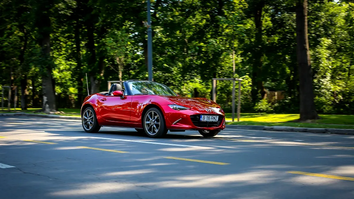 Test drive Mazda MX-5. Un roadster cu tradiţie - GALERIE FOTO