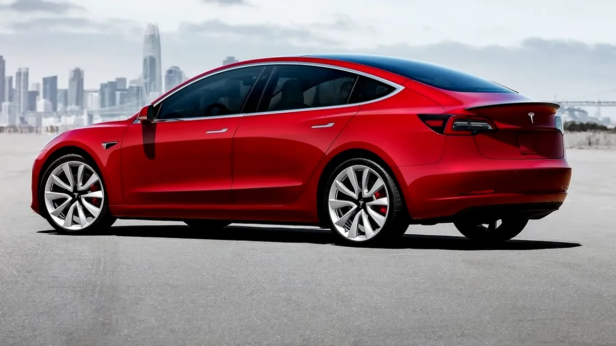 Autoritățile americane anchetează Tesla. Ușile lui Model 3 pot deveni capcană în caz de accident