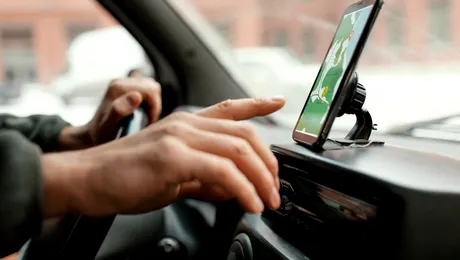 Trei autoturisme închiriate pentru ridesharing au fost vândute ilegal de un bărbat din București