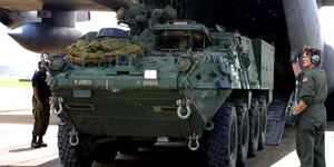 Vecinul de la sud al României se întărește: Bulgaria primește primele vehicule blindate Stryker