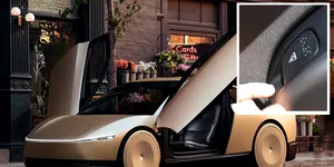 Video | Primele imagini în detaliu cu Cybercab de la Tesla. Nu are volan, dar introduce clapetă pentru deschiderea ușilor