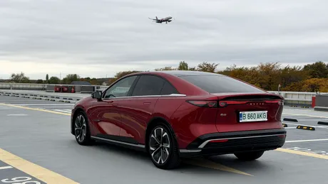 Mazda6e, printre cele mai frumoase mașini ale anului 2026. Cine îi stă în cale