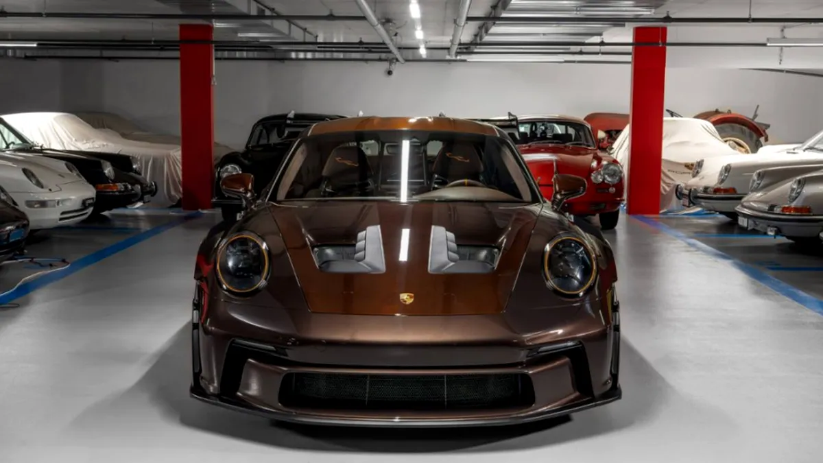 Porsche prezintă un nou 911 GT3 RS configurat prin Sonderwunsch. Multă fibră de carbon și accente portocalii