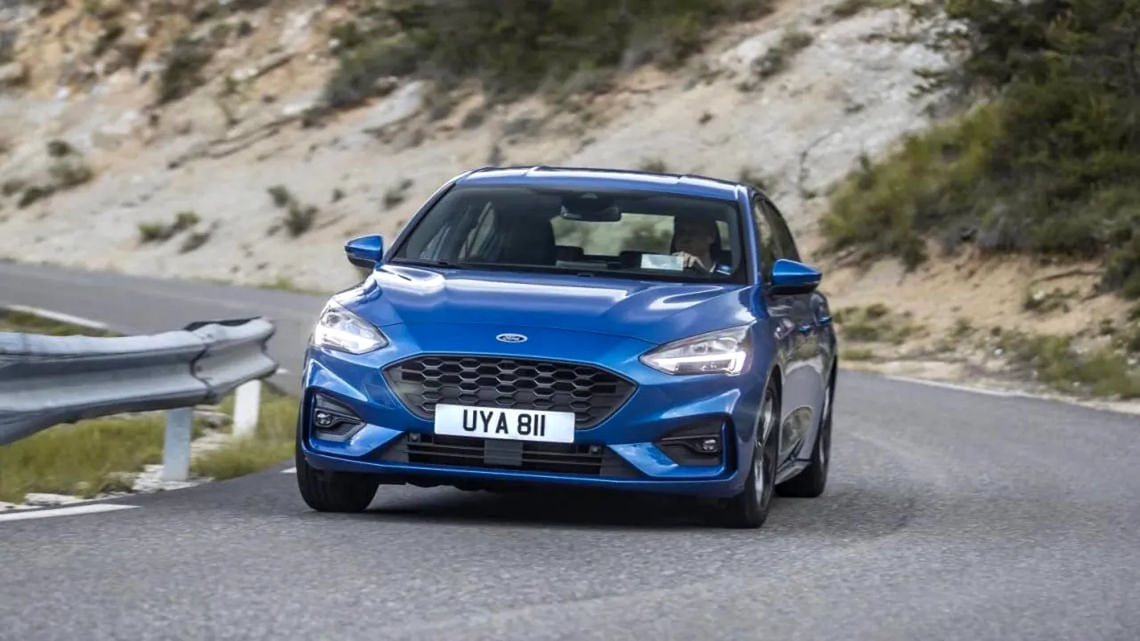 Ford Focus ST-Line hatch fornt 