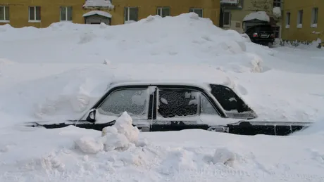 Ai grijă unde îţi parchezi maşina iarna asta! Sau măcar să ai CASCO...