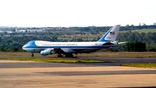 Air Force One, avionul președintelui SUA, a decolat mai des decât a aterizat. Cum e posibil?