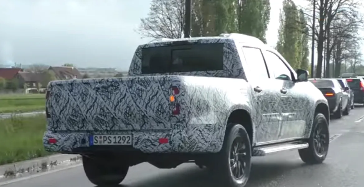 Pickup-ul de lux Mercedes-Benz X-Class „muşcă” din fanii lui VW Amarok [VIDEO]