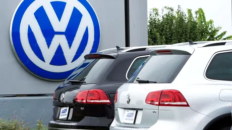 Posibila alianţă Volkswagen-Ford arată că zilele producătorilor auto individuali se apropie de sfârşit