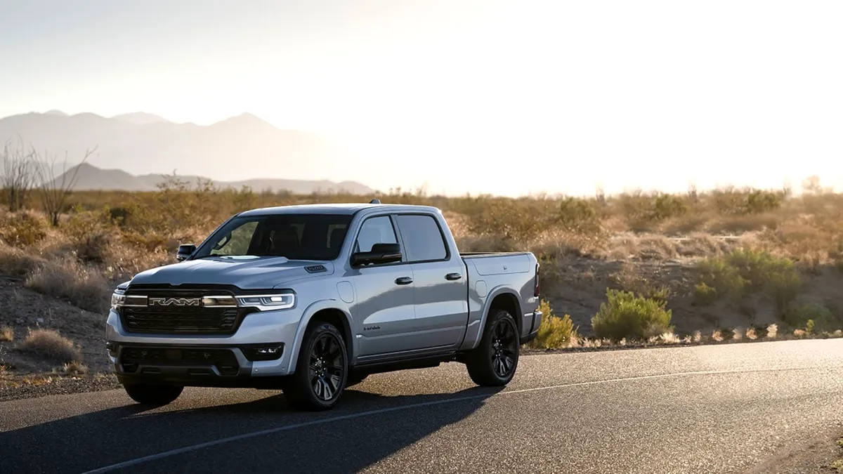 Producătorii auto din America mizează pe un alt tip de mașină electrică. Ce este EREV?