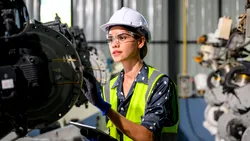 EXCLUSIV Inginerii auto au acum soarta programatorilor în România: sunt concediați. Salvarea pentru ei vine din industria de apărare