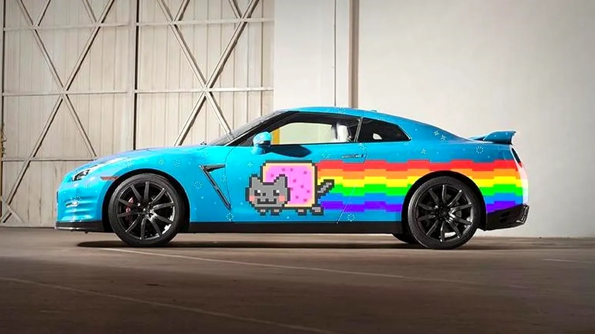 Nissan ia peste picior Ferrari cu Nyan Cat