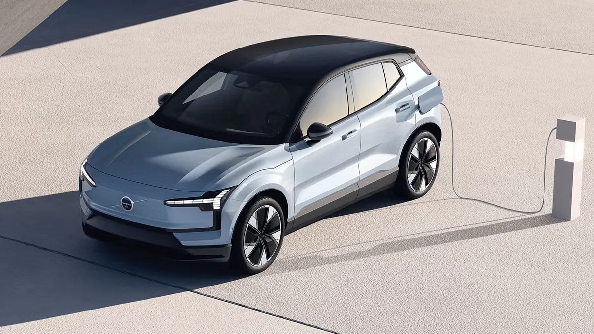 Încărcare gratuită pentru cei ce cumpără mașini electrice din Suedia din partea Volvo timp de un an