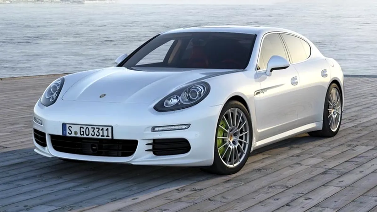 Primele imagini cu Porsche Panamera Facelift