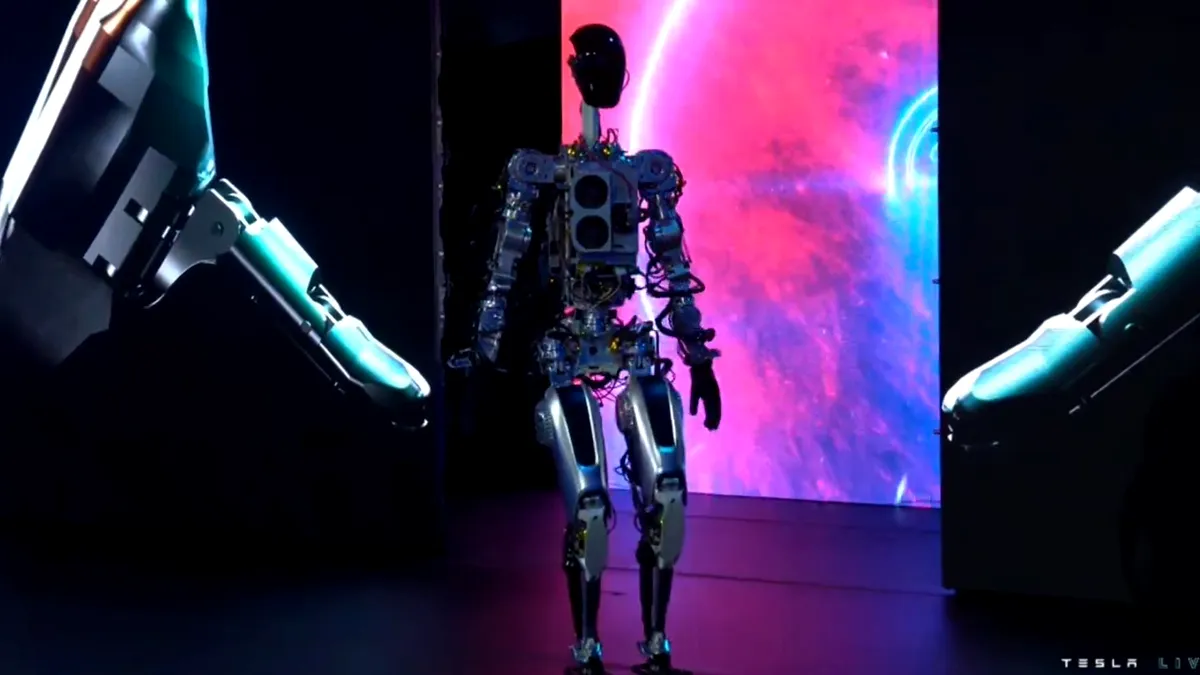 Robotul Tesla va fi folosit în fabrici în curând. Când va ajunge la vânzare, potrivit lui Elon Musk?