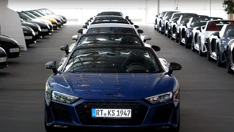 VIDEO - O situaţie rară: 38 de Audi R8 V10 livrate clienţilor în aceaşi zi la sediul din Ingolstadt