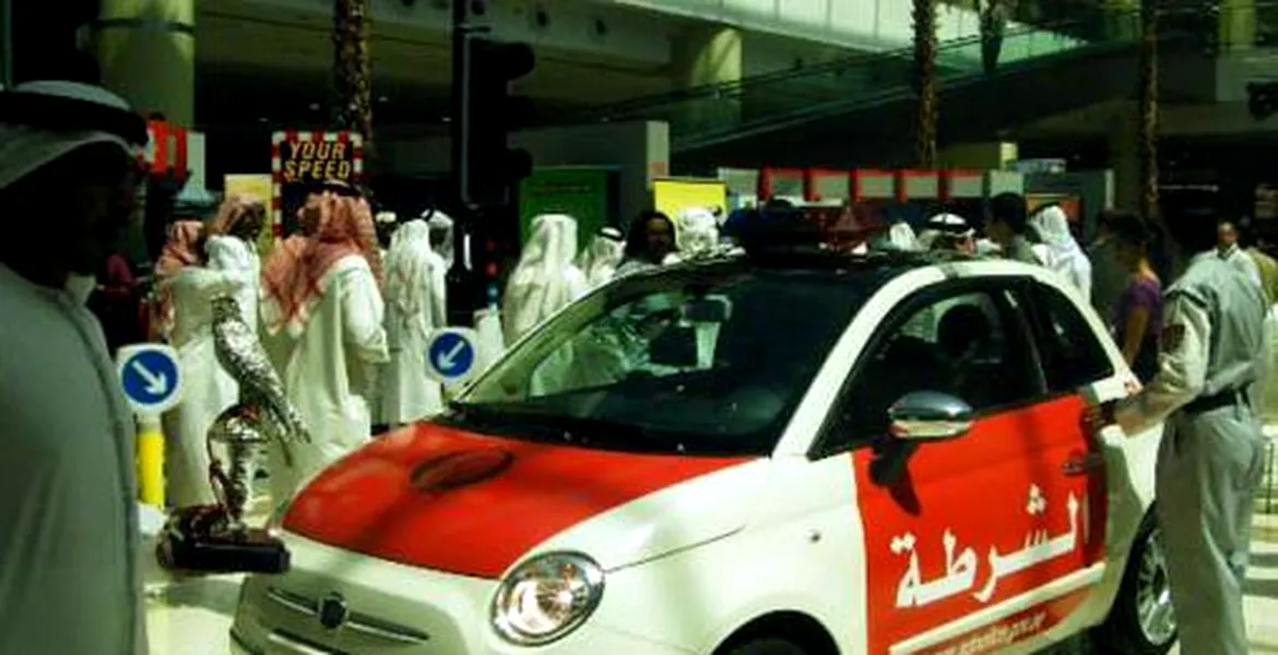 Poliţia din Abu Dhabi foloseşte Fiat 500