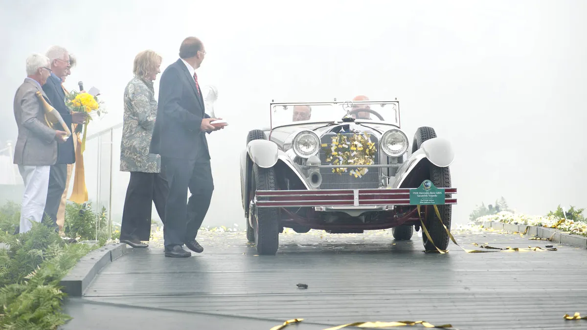 Preţ enorm pentru un Mercedes “rusesc” [GALERIE FOTO]