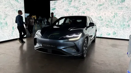 BYD pregătește un încărcător de mașini electrice de 1.500 kW. Poate adăuga 2 kilometri de autonomie într-o secundă