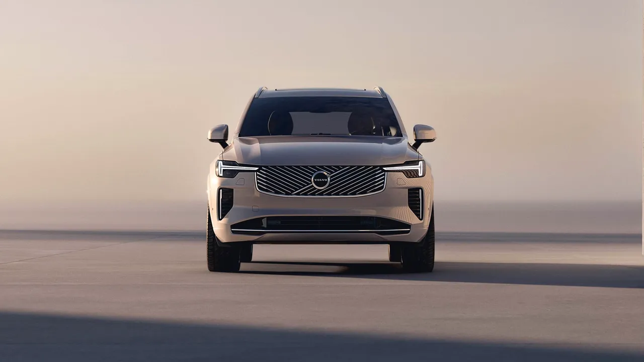 New Volvo XC90 Exteriors 