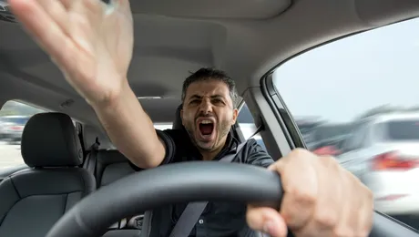 Modificare importantă a legii: Șoferii agresivi vor fi amendați în baza filmărilor și pozelor de amator