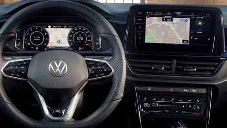 Utilizatorii de iPhone vor putea face streaming video wireless către CarPlay