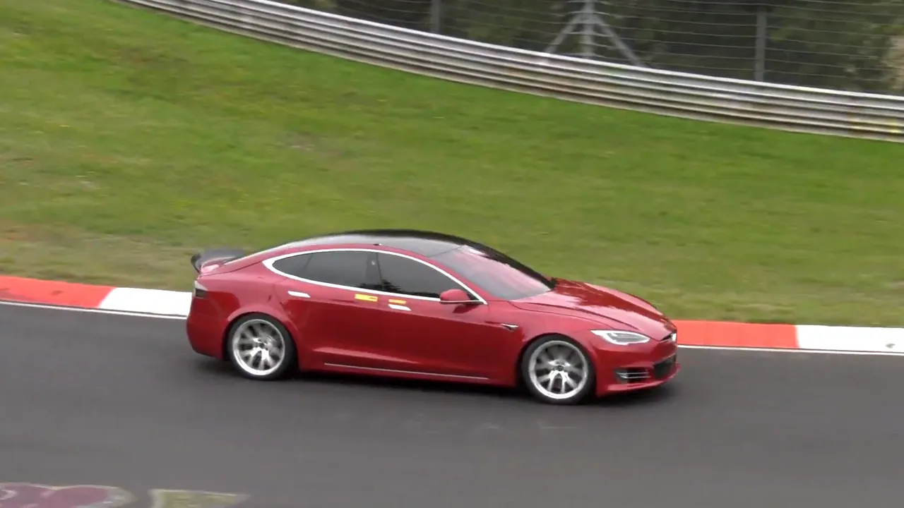 1-tesla-nurburgring 