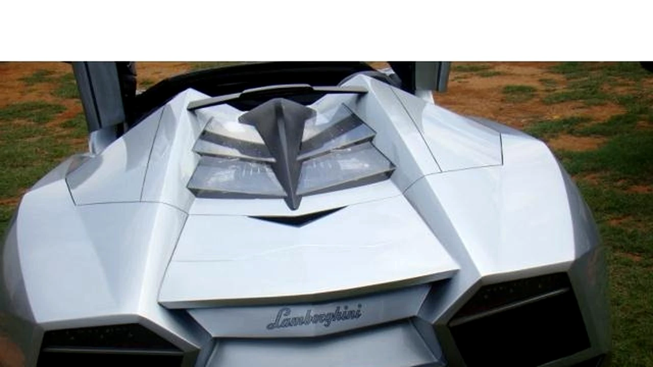 Noua maşină a săracului: Lamborghini Reventon