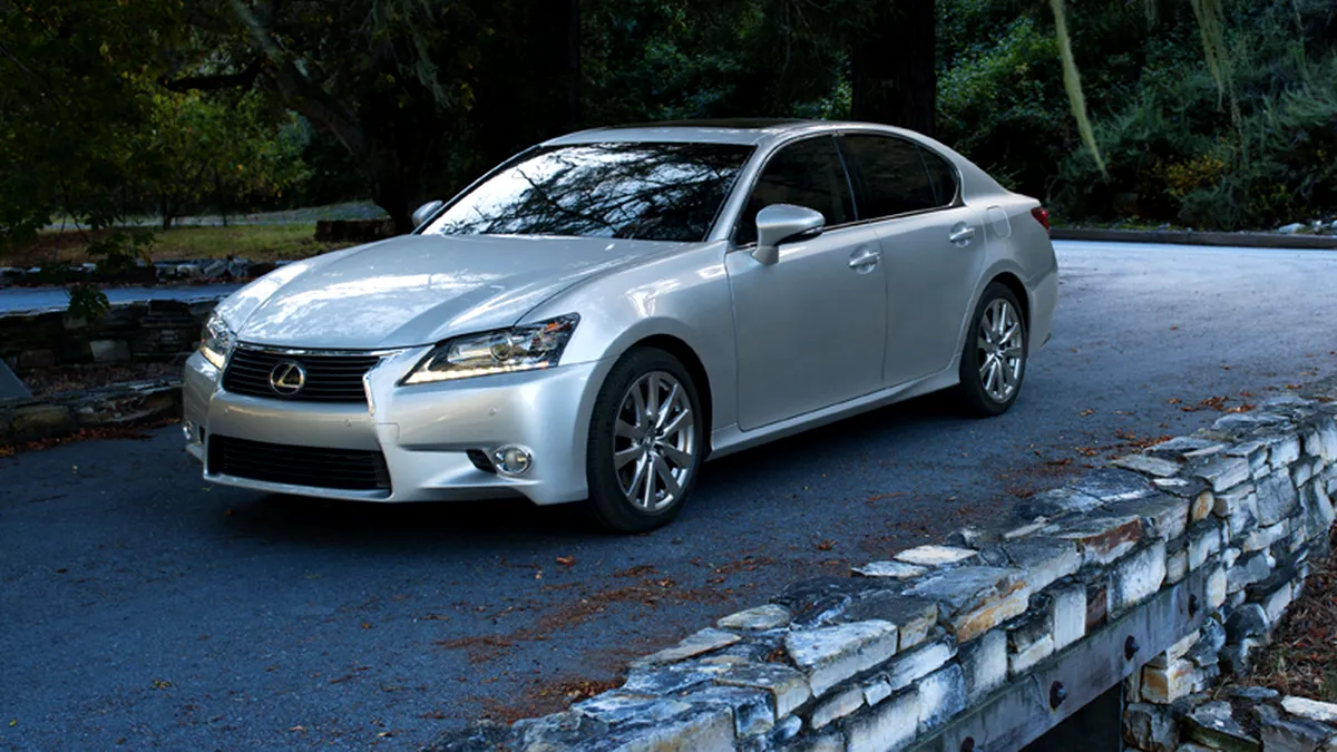 Lexus GS 250 – debut la Guangzhou motor show