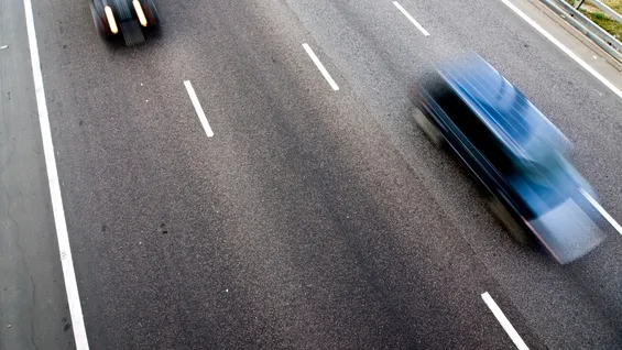 Sfârșitul limitei de 130 km/h pe autostrăzi? Mai multe state europene reconsideră acest standard