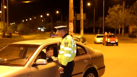 Cumul rar de infracțiuni pentru un șofer din Vâlcea. Ce riscă acum