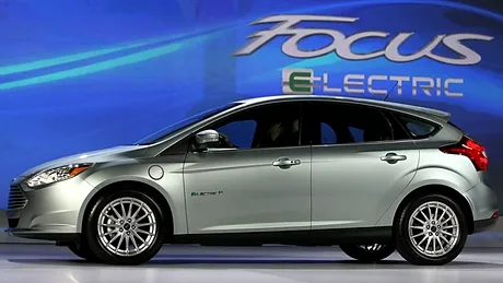 Risc de incendiu la vehiculele electrice produse de Ford