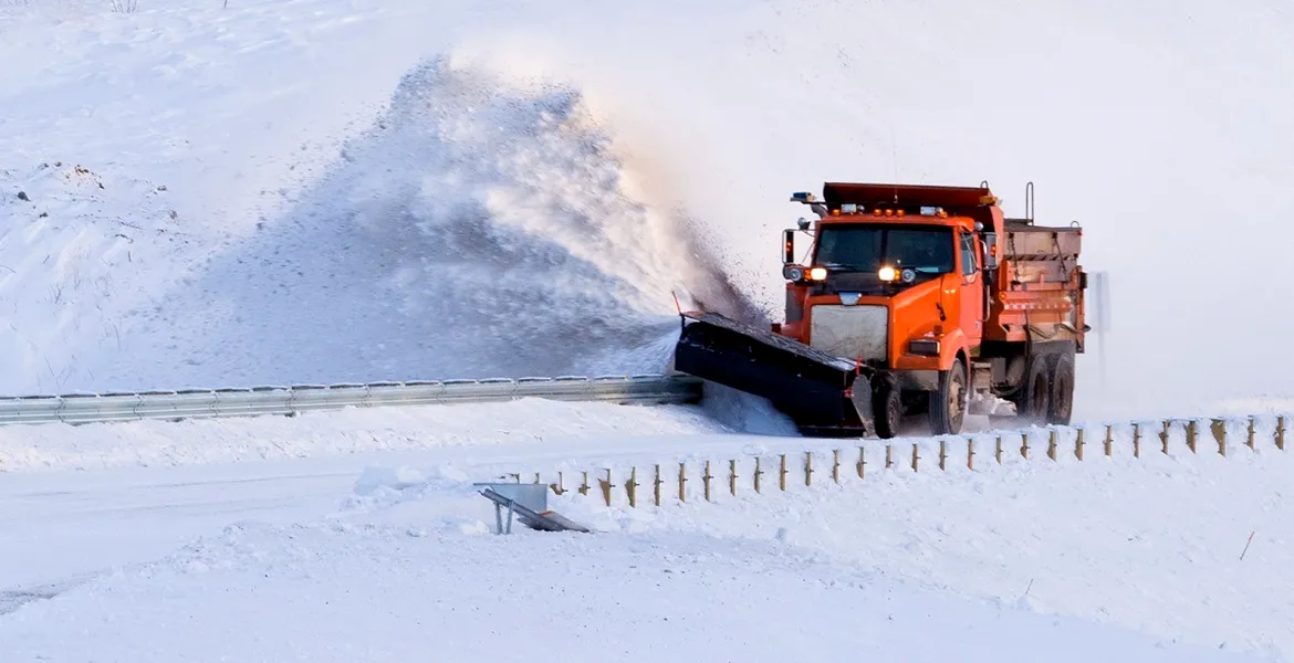 Un sector din Transalpina a fost închis circulației din cauza ninsorii