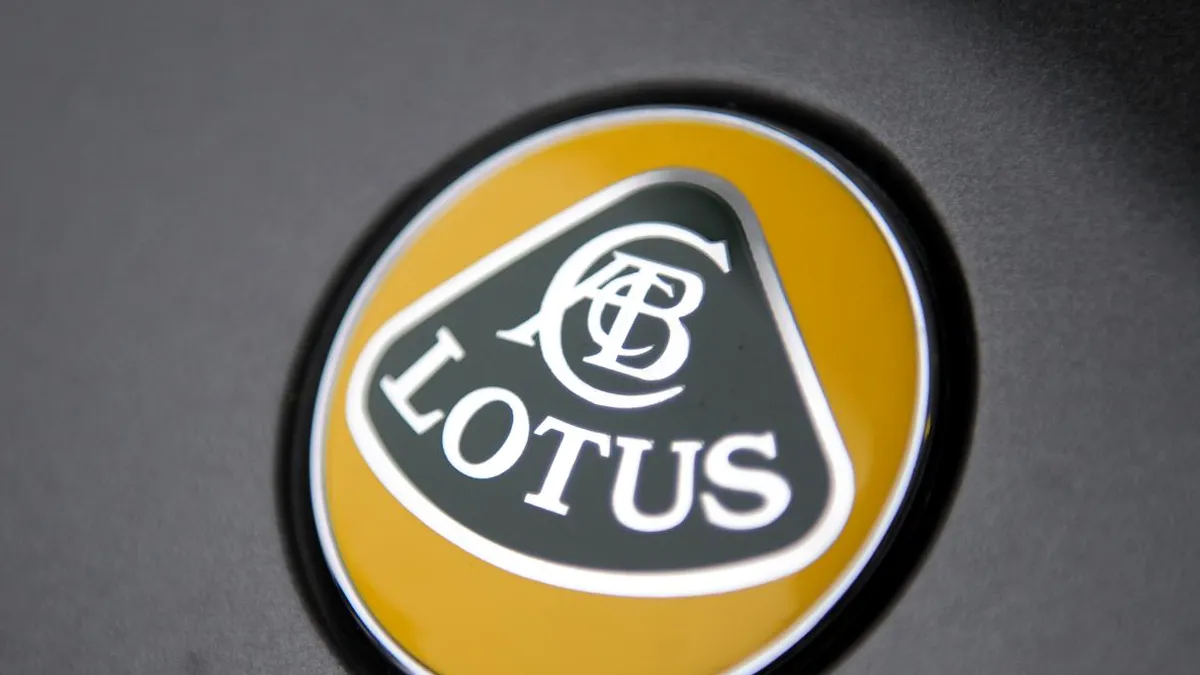 Lotus a venit oficial în România