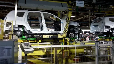 Dacia oprește producția din cauza crizei de componente electronice
