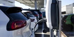 <span class='prepend'>Analiză |</span> Piața din România de mașini electrice este în continuă creștere. Parcul auto de EV-uri al României a trecut de 73.000 de unități