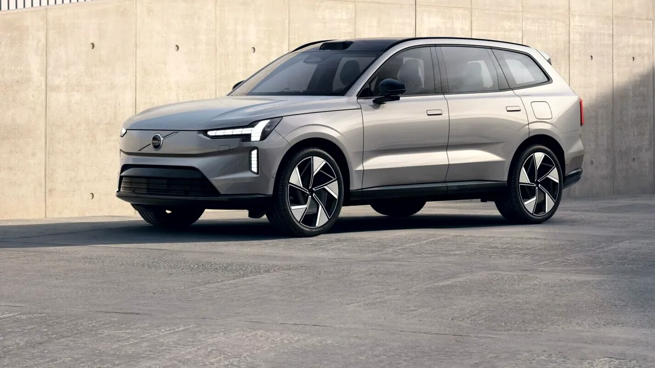 Volvo EX90 